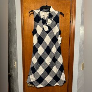 Crown & Ivy dress.  Navy / white.  NWT.  Med.